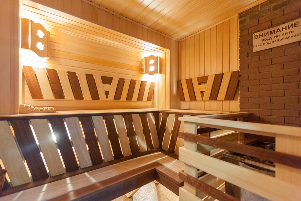 Salut Hotel Almaty Exterior photo
