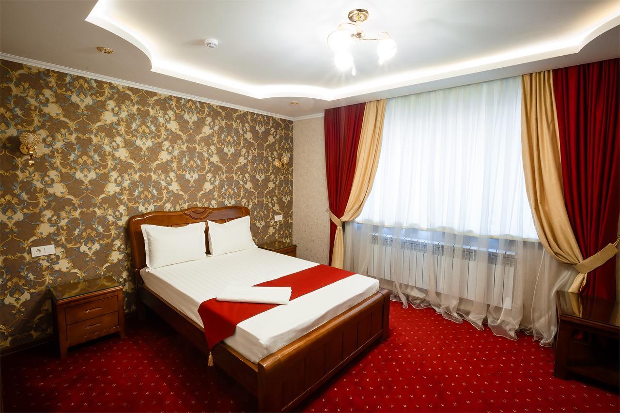 Salut Hotel Almaty Exterior photo
