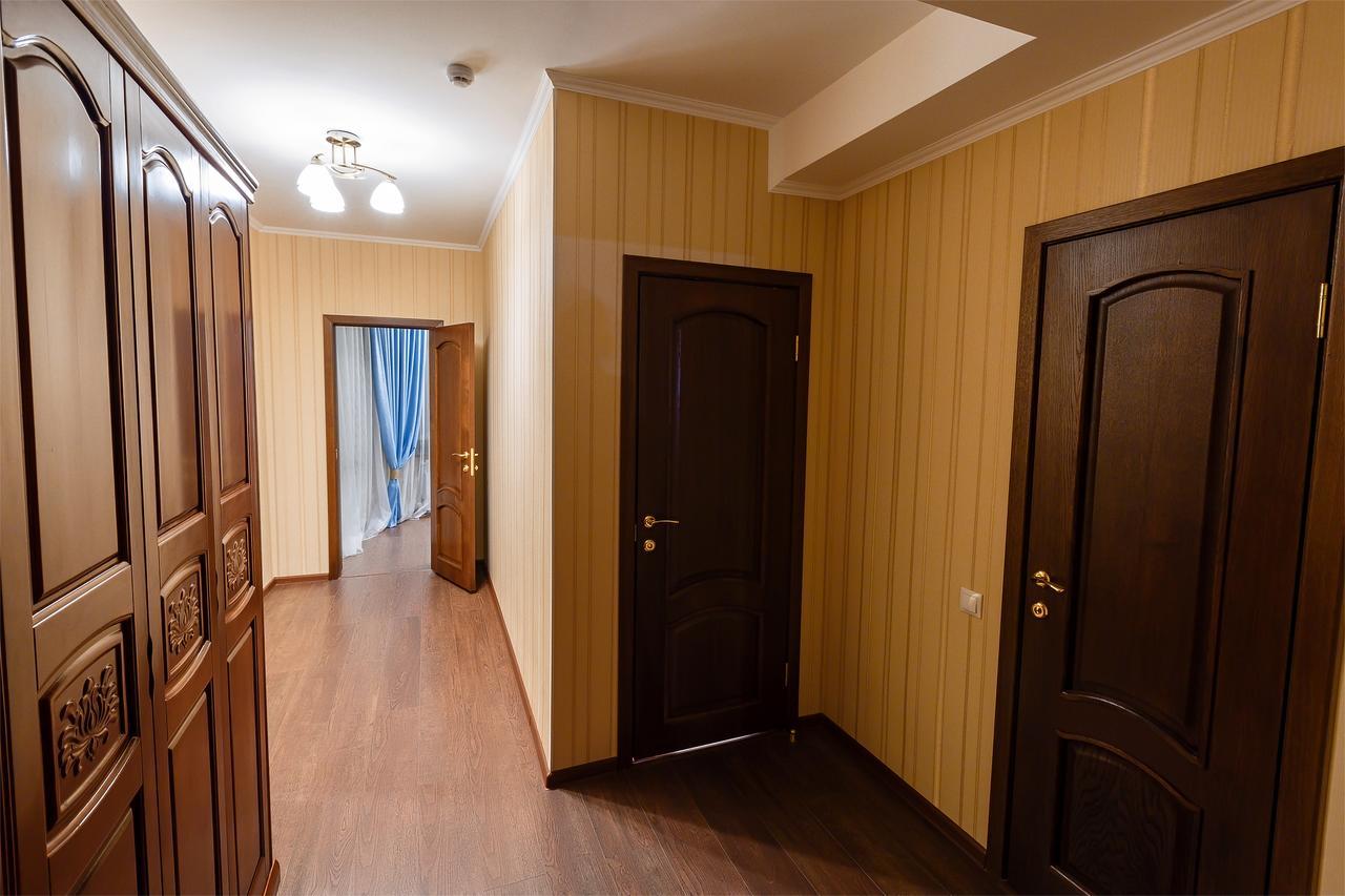 Salut Hotel Almaty Exterior photo