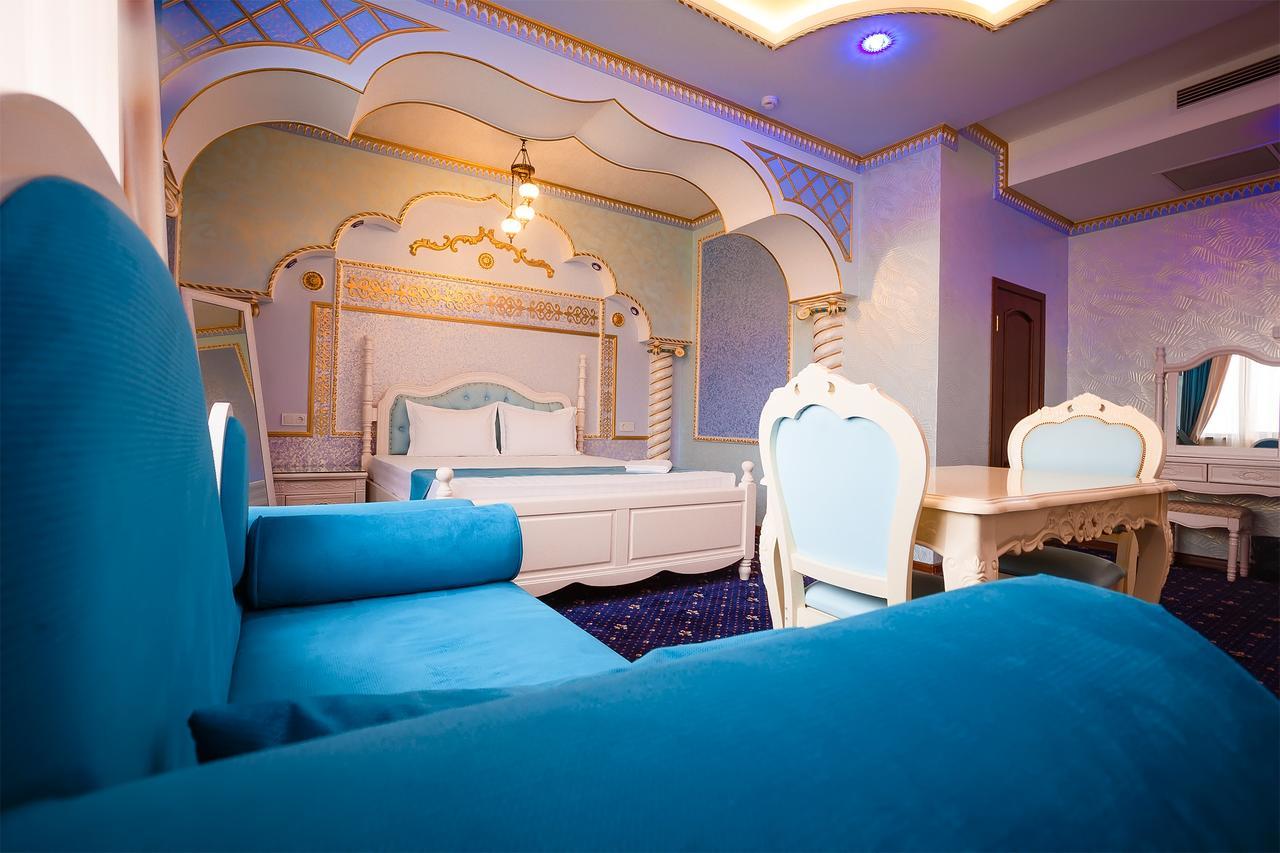 Salut Hotel Almaty Exterior photo