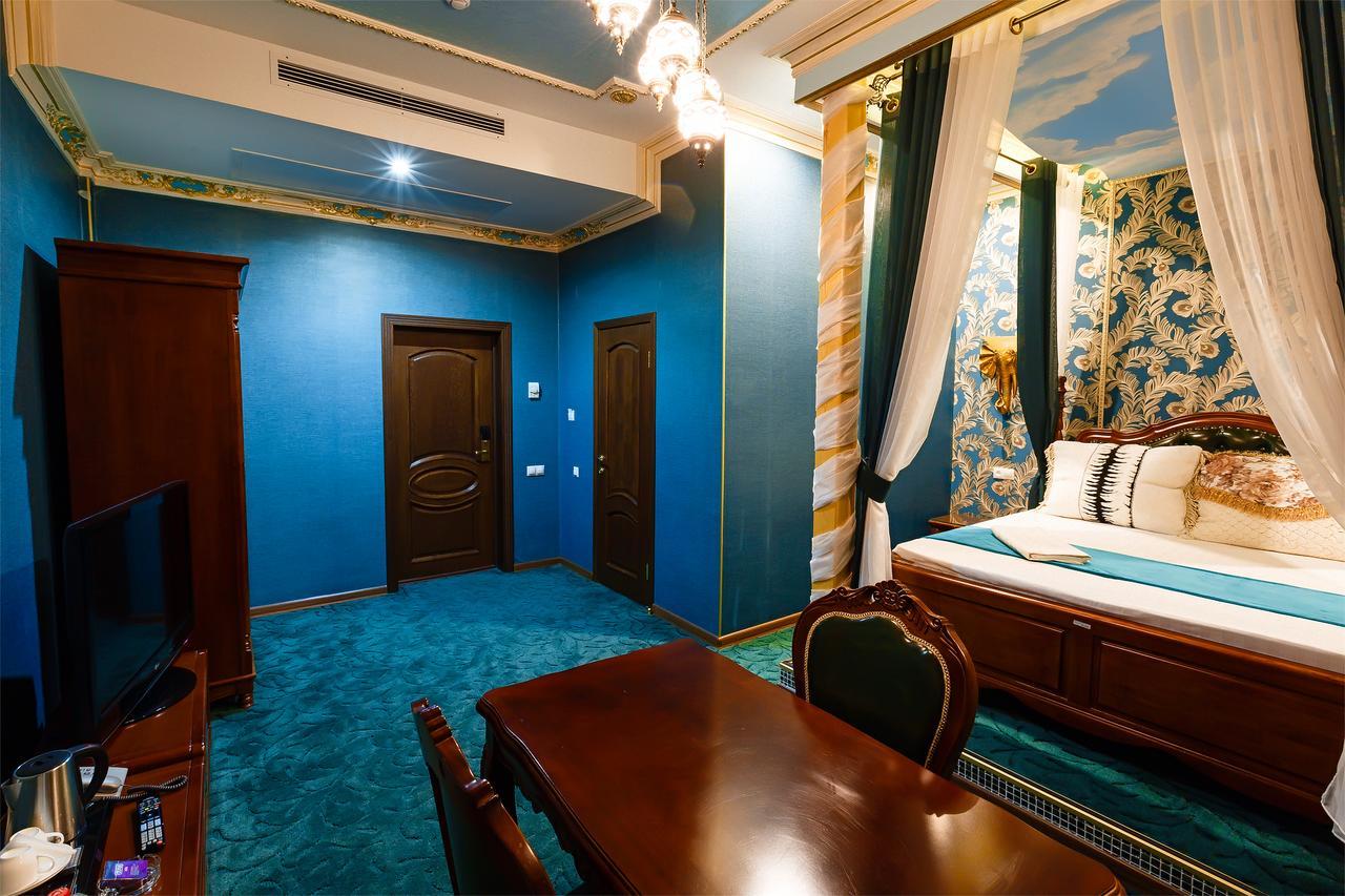 Salut Hotel Almaty Exterior photo